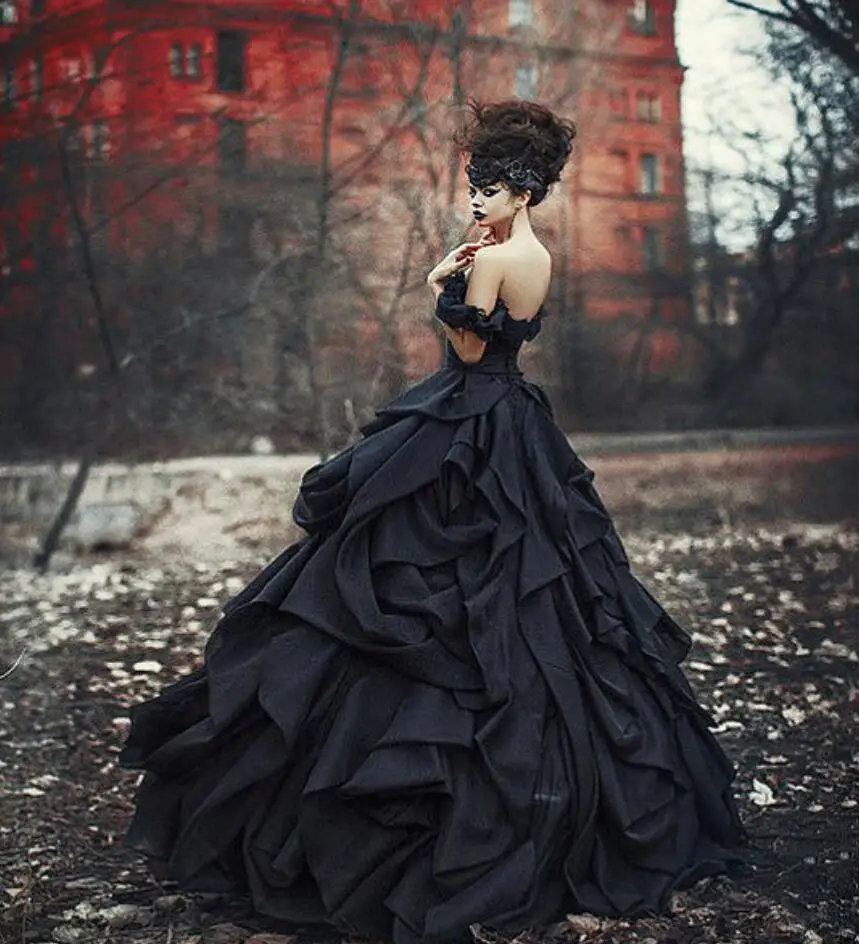 black wedding dress tradition